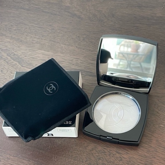 SOLD CHANEL LUMIÈRE DE L’OCÉAN Illuminating Powder - Picture 2 of 10